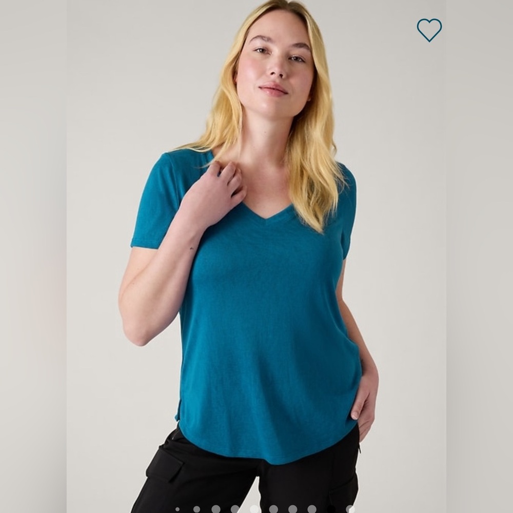 NWT Athleta 1X breezy scoop v-neck tee